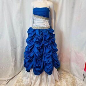 Quinceanera / Prom/ Sweet Sixteen Dress ‎ Royal Blue and white SIZE SMALL
